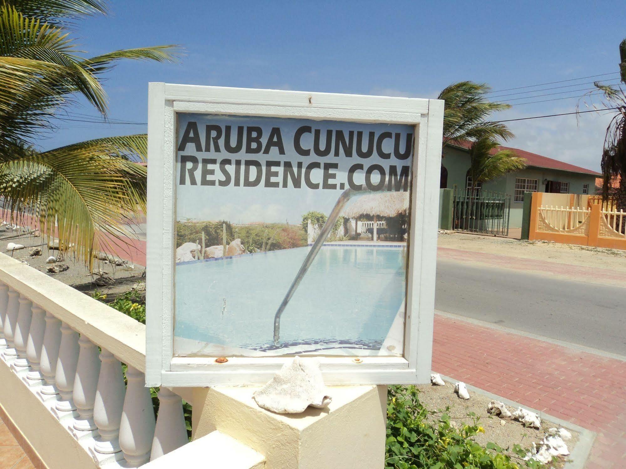 Aruba Cunucu Residence Palm Beach Exterior photo